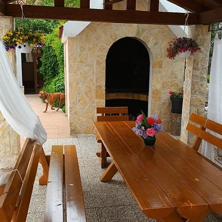 Holiday Home Perunika Zezevica Exteriér fotografie