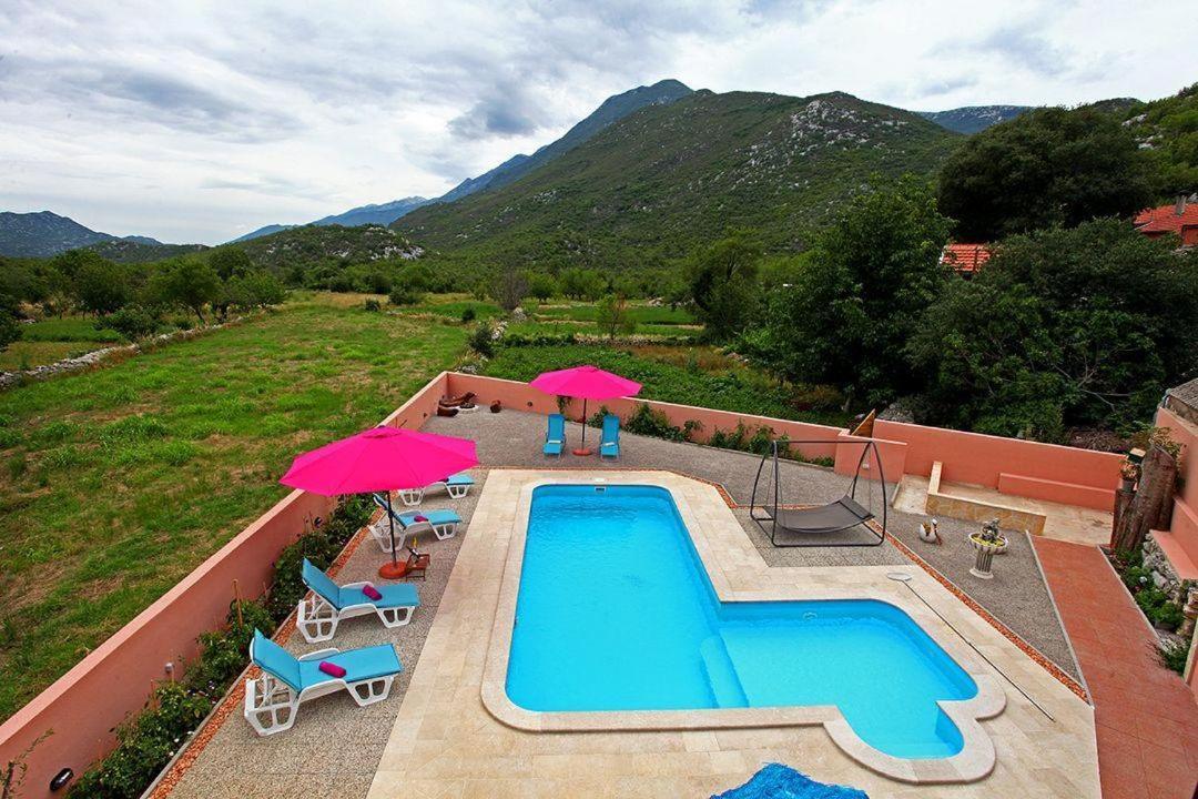 Holiday Home Perunika Zezevica Exteriér fotografie